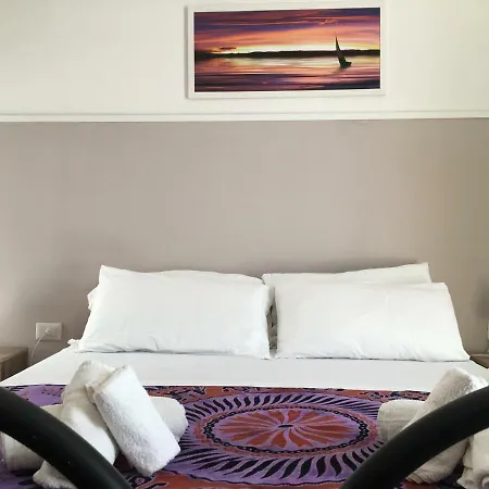 Cimalu By Lampara Capsule hotel *