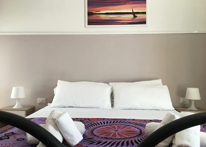 Cimalu By Lampara Capsule hotel *